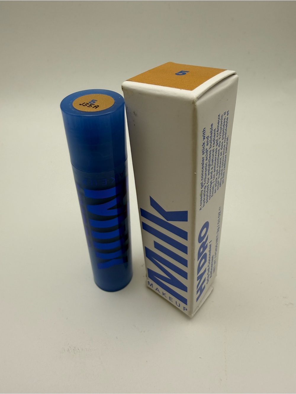 Milk Makeup Hydro Grip 12HR Hydrating Gel Stick Concealer – 5 Light Neutral